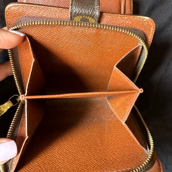 LV Mono zip wallet - Picture 5 of 8